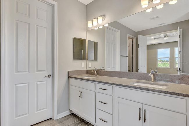 5825 Millennium Silver Ct, House other with 4 bedrooms, 7 bathrooms and null parking in Sarasota FL | Image 29