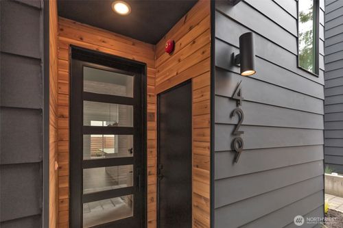 429 19th Ave E, Seattle, WA, 98112-5308 | Card Image
