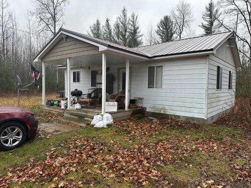 220 E Sanborn Rd, Lake City, MI, 49651-9362 | Card Image