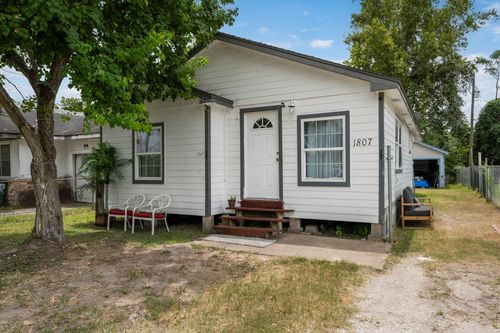 1807 Nashby St, La Marque, TX, 77568-4060 | Card Image
