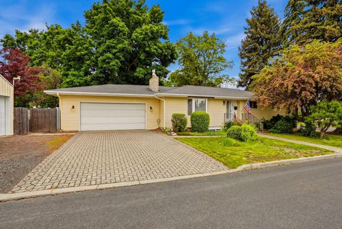 735 Clover Ct, Cheney, WA, 99004-1362 | Card Image