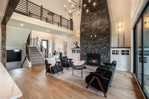 3205 Sw Saddelbred Ter, Lee's Summit, MO, 64082-2223 | Card Image