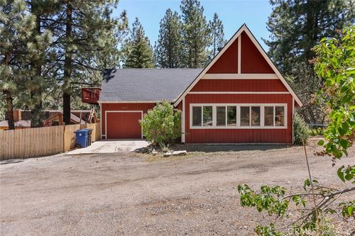 2157 Mariposa Ln, Big Bear City, CA, 92314-8865 | Card Image
