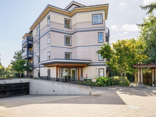 202-7182 West Saanich Rd, Central Saanich, BC, V8M1P2 | Card Image