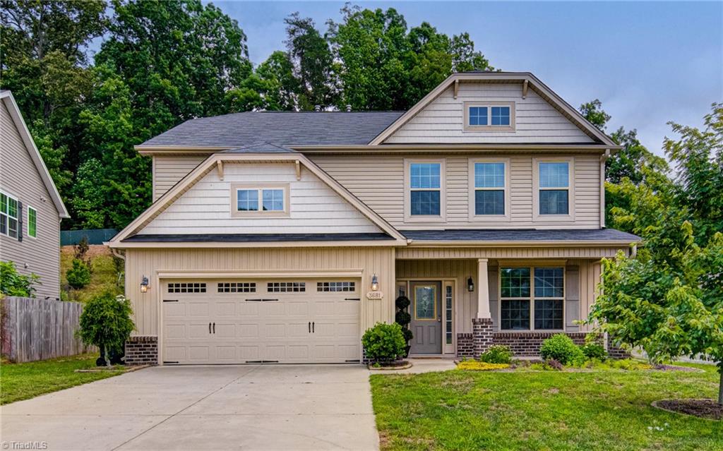 Vestavia Dr, Kernersville, NC 27284