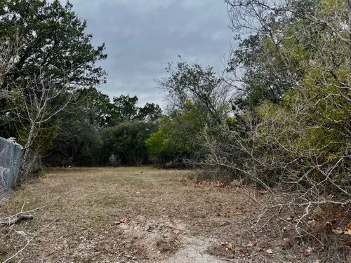 207 Singleton Dr, Spicewood, TX, 78669-9150 | Card Image