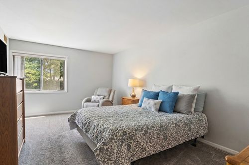 216-250 Parliament Pl, Mount Prospect, IL, 60056-1061 | Card Image
