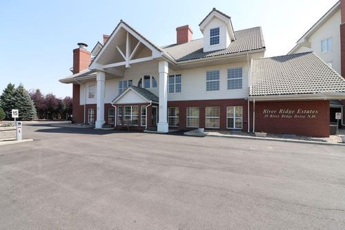 415-29 River Ridge Dr Nw, Medicine Hat, AB, T1A8V3 | Card Image