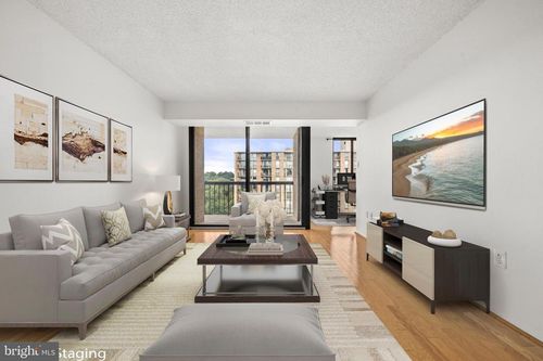 apt-910-4500 S Four Mile Run Dr, ARLINGTON, VA, 22204-3540 | Card Image