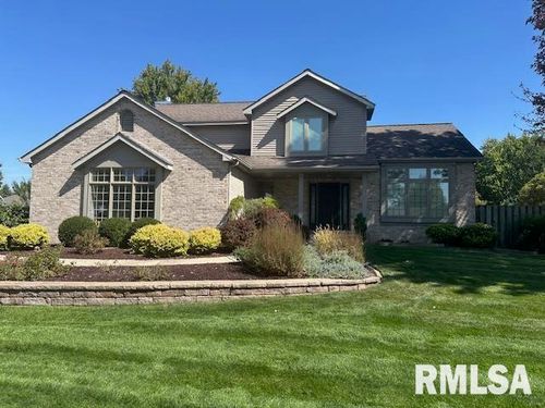 802 Locust Ct, Chatham, IL, 62629-1496 | Card Image