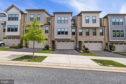 218 Hickory Hollow Ct, COCKEYSVILLE, MD, 21030-1494 | Card Image