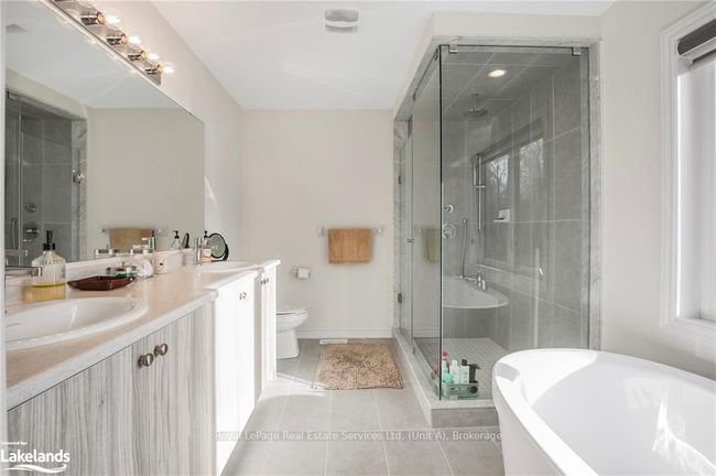 2 Beatrice Dr, House other with 3 bedrooms, 3 bathrooms and 2 parking in Wasaga Beach ON | Image 12