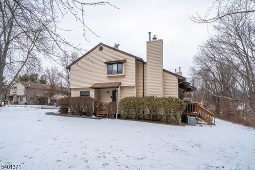 44 Sparrow Cir, Newton, NJ, 07860-1492 | Card Image