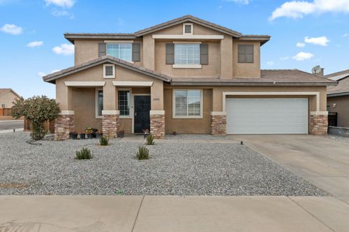 13470 Fern Pine St, Victorville, CA, 92392-1272 | Card Image