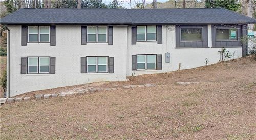 2851 Headland Dr, east point, GA, 30344-6634 | Card Image