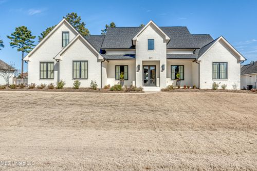 221 Westlake Cir, Madison, MS, 39110-1806 | Card Image