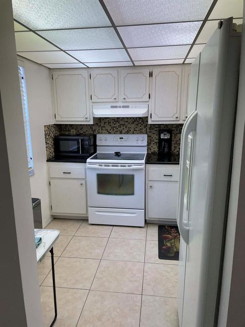 453-4899 Nw 26th Ct, Lauderdale Lakes, FL, 33313-2670 | Card Image