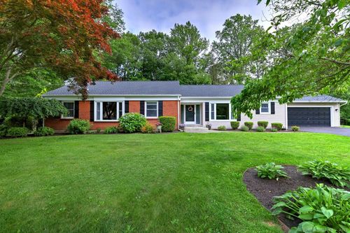 489 Carriage Dr, Orange, CT, 06477-2917 | Card Image