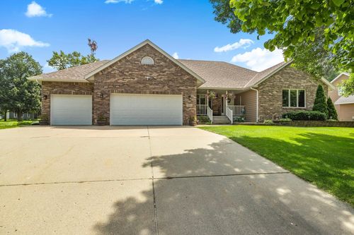 1904 Red Fox Rd, Saint Cloud, MN, 56301-1926 | Card Image