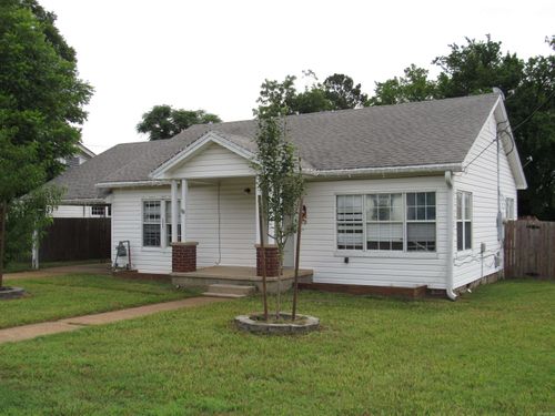 500 N Cross Street, Searcy, AR, 72143-4611 | Card Image