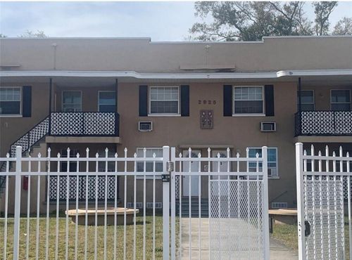 apt-6-2025 7th St S, ST PETERSBURG, FL, 33705-2795 | Card Image