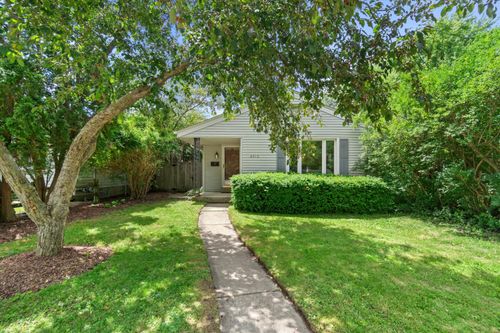 4913 N Navajo Ave, GLENDALE, WI, 53217-5054 | Card Image