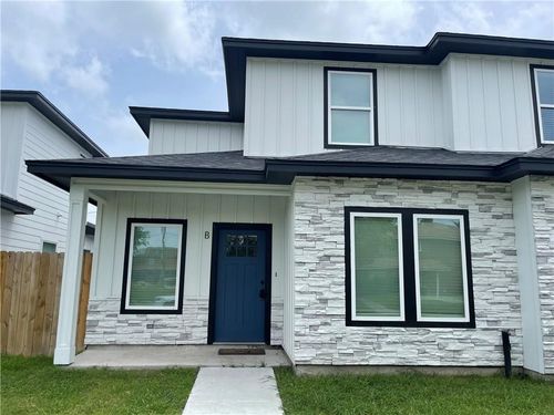 b-4205 Walnut Hills Dr, Corpus Christi, TX, 78413-2035 | Card Image