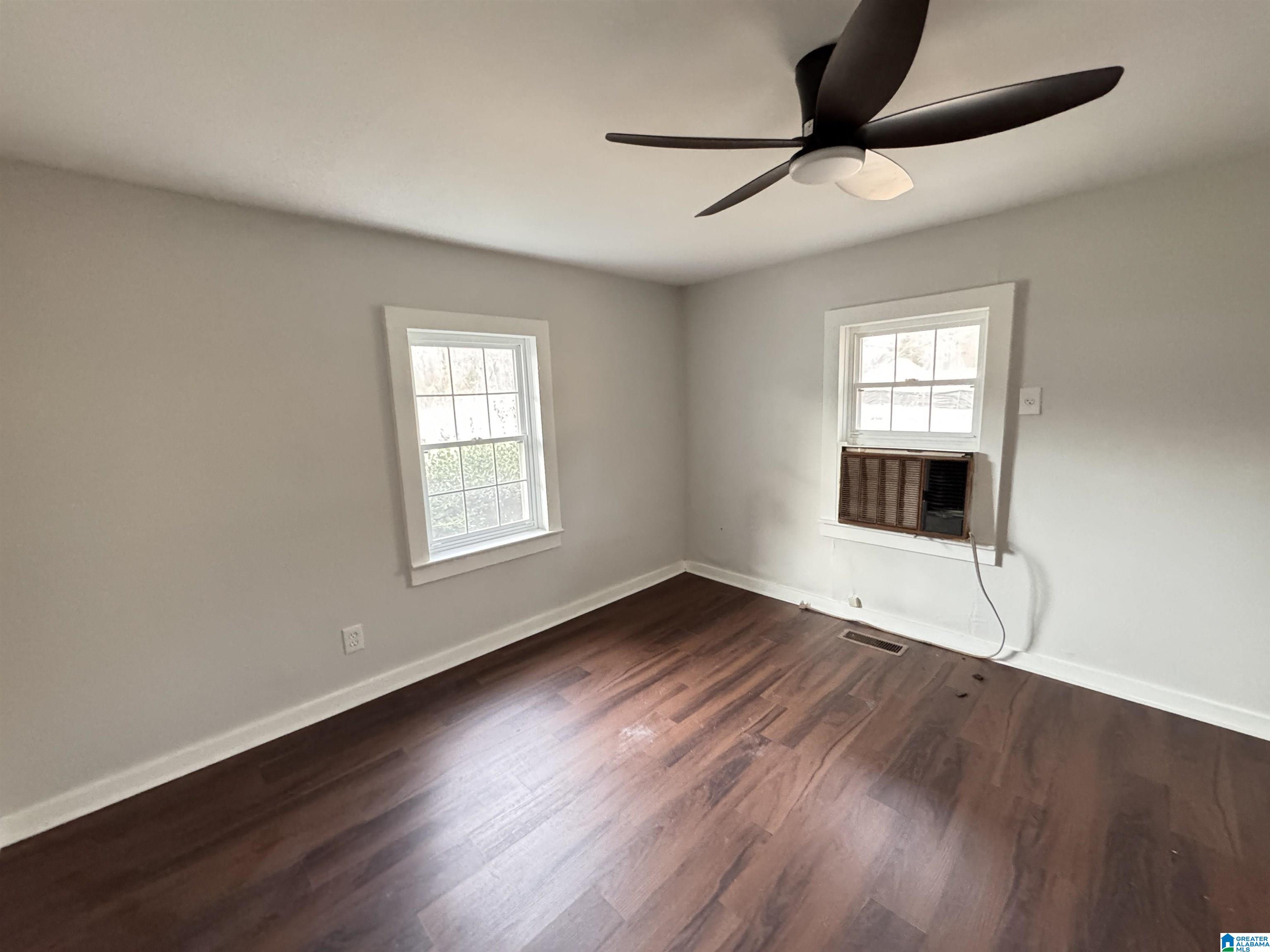 Residential in TRUSSVILLE 3