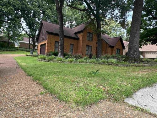 2025 Mount Badon Ln, Cordova, TN, 38016-5227 | Card Image