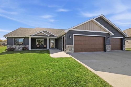 1636 Hurst Castle Rd, Saint Cloud, MN, 56303-0004 | Card Image