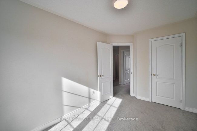 11 - 15 Old Colony Rd, House attached with 4 bedrooms, 4 bathrooms and 1 parking in Richmond Hill ON | Image 20