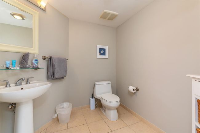 2906 - 16699 Collins Ave, Condo with 3 bedrooms, 2 bathrooms and null parking in Sunny Isles Beach FL | Image 33