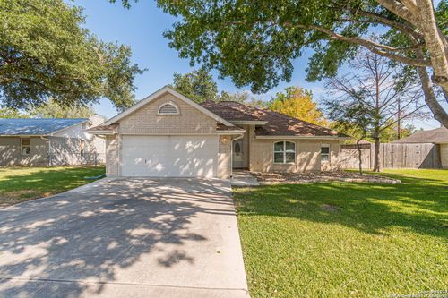 934 Lazy Trl, New Braunfels, TX, 78130-5926 | Card Image