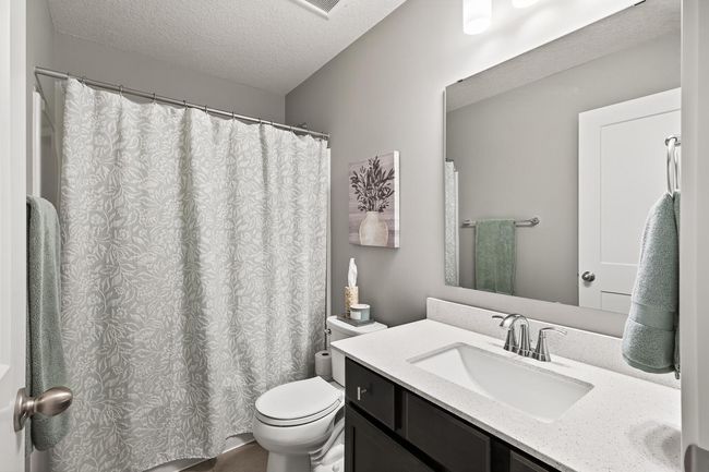 Up level guest bath | Image 12