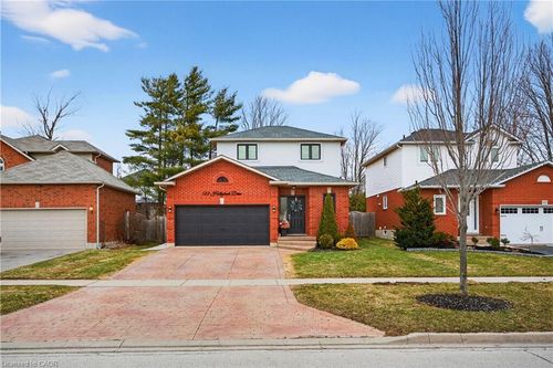 122 Hollybush Dr, Waterdown, ON, L8B0P1 | Card Image