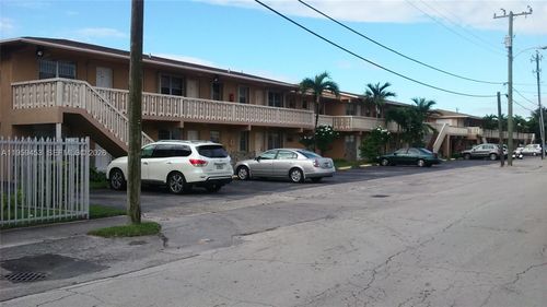 apt-116-1154 W 35th St, Hialeah, FL, 33012-4977 | Card Image