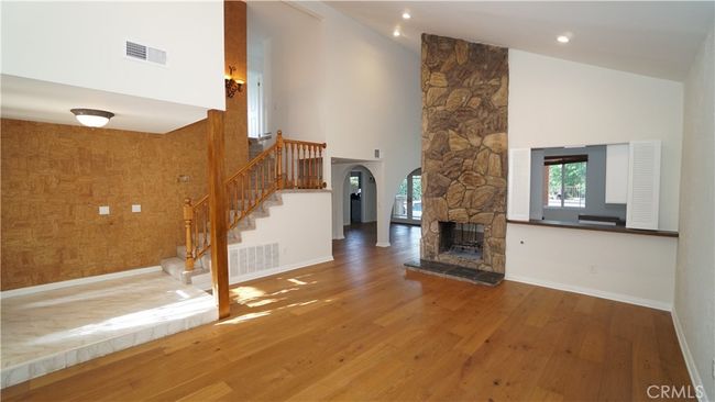 24530 Breckenridge Pl, House other with 4 bedrooms, 3 bathrooms and 4 parking in Newhall CA | Image 4