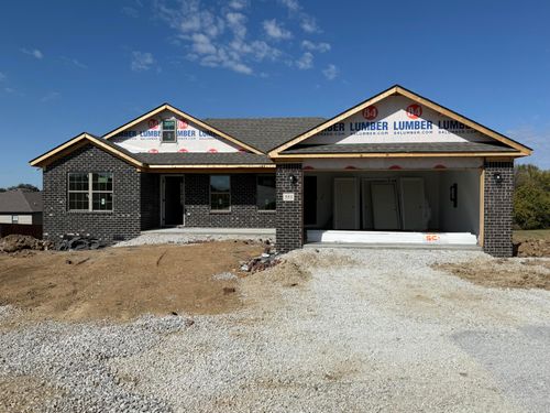 551 Middle Creek Way, Berea, KY, 40403-6595 | Card Image