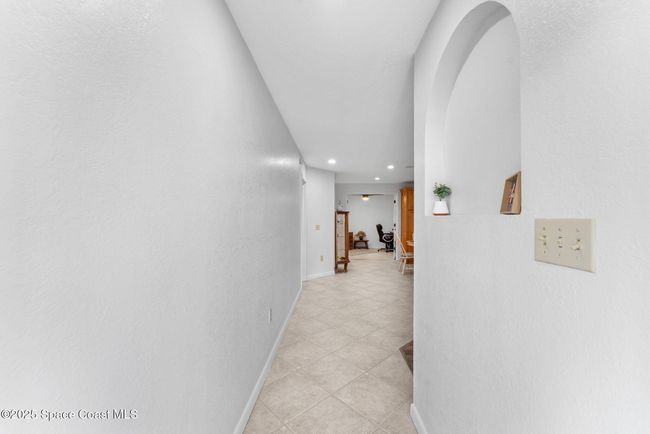 Front entrance | Image 9