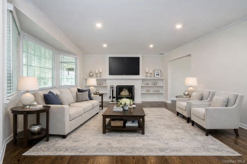 14 Saint Paul'S Place, Hempstead, NY, 11530 | Card Image
