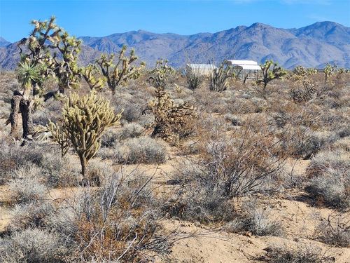 16858 S Butch Cassidy Rd, Yucca, AZ, 86438-1123 | Card Image