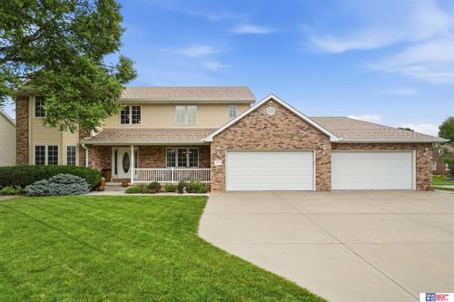 1930 Davenport Dr, Lincoln, NE, 68512-2210 | Card Image