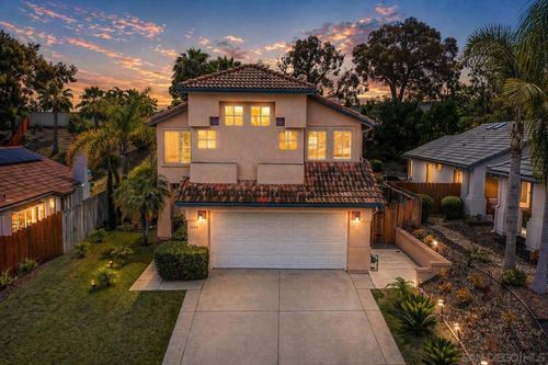 1664 Avenida Guillermo, Oceanside, CA, 92056-6527 | Card Image