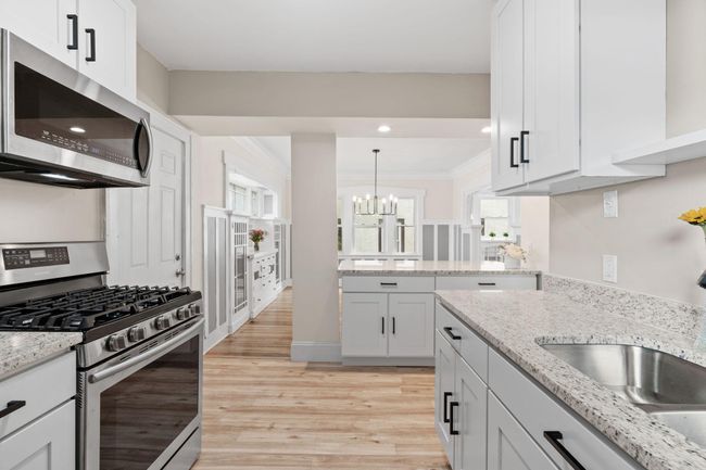 Beautiful flow into dining room | Image 11