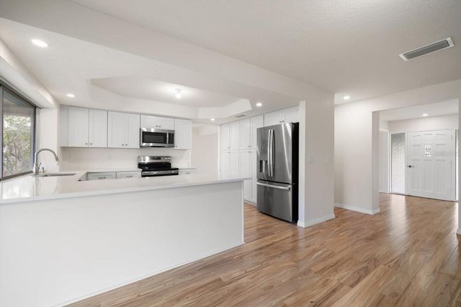 911 Sago Palm Way, House other with 3 bedrooms, 2 bathrooms and null parking in APOLLO BEACH FL | Image 24