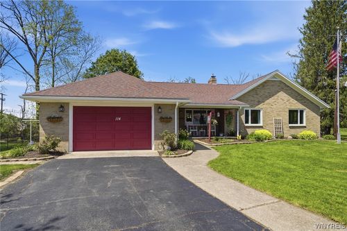114 Memorial Dr, Gowanda, NY, 14070-1111 | Card Image