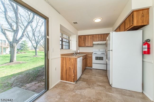 21 Great Horned Owl Ct, Townhouse with 2 bedrooms, 1 bathrooms and null parking in Hackettstown NJ | Image 8