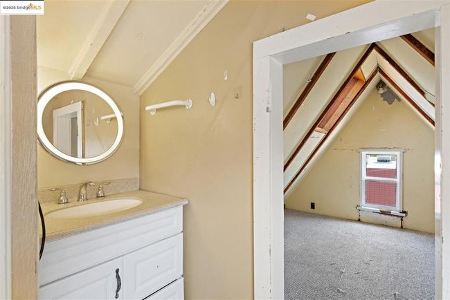 2441 Carleton St, House other with 3 bedrooms, 1 bathrooms and null parking in Berkeley CA | Image 26