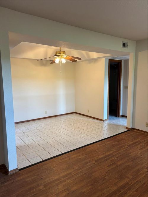 407-11407 Springhollow Rd, Oklahoma City, OK, 73120-4631 | Card Image