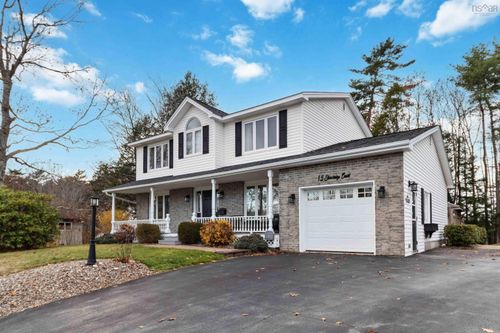 15 Stoneridge Crt, Bridgewater, NS, B4V3T9 | Card Image